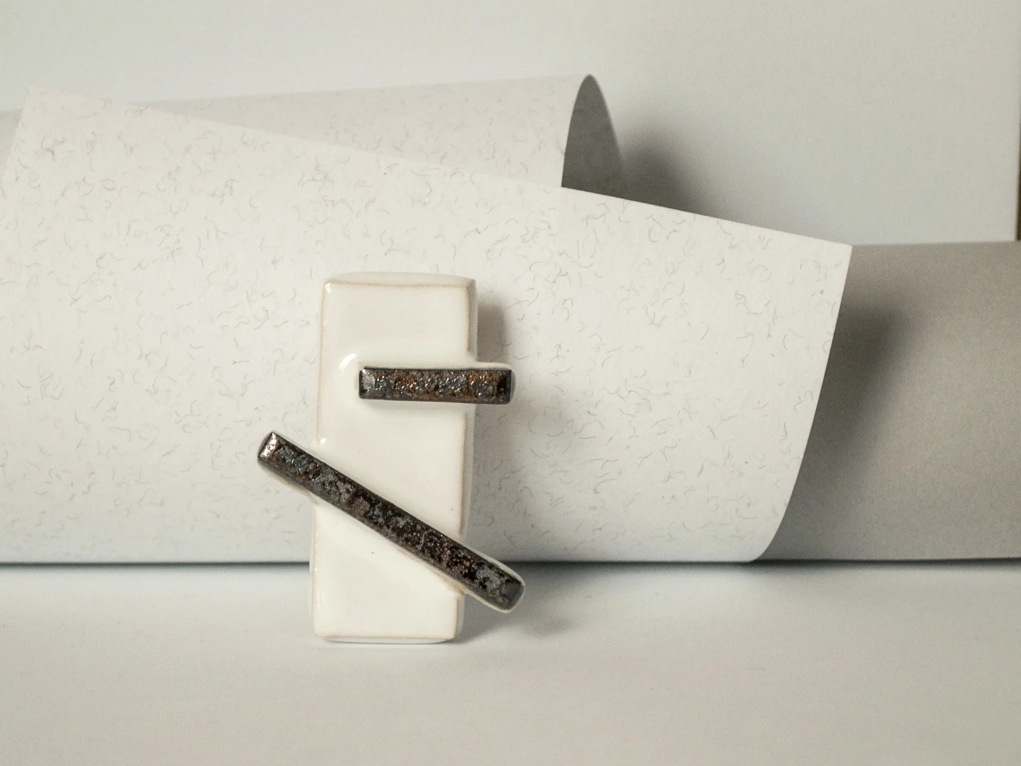 contemporary shiny brooch intersection clayometry