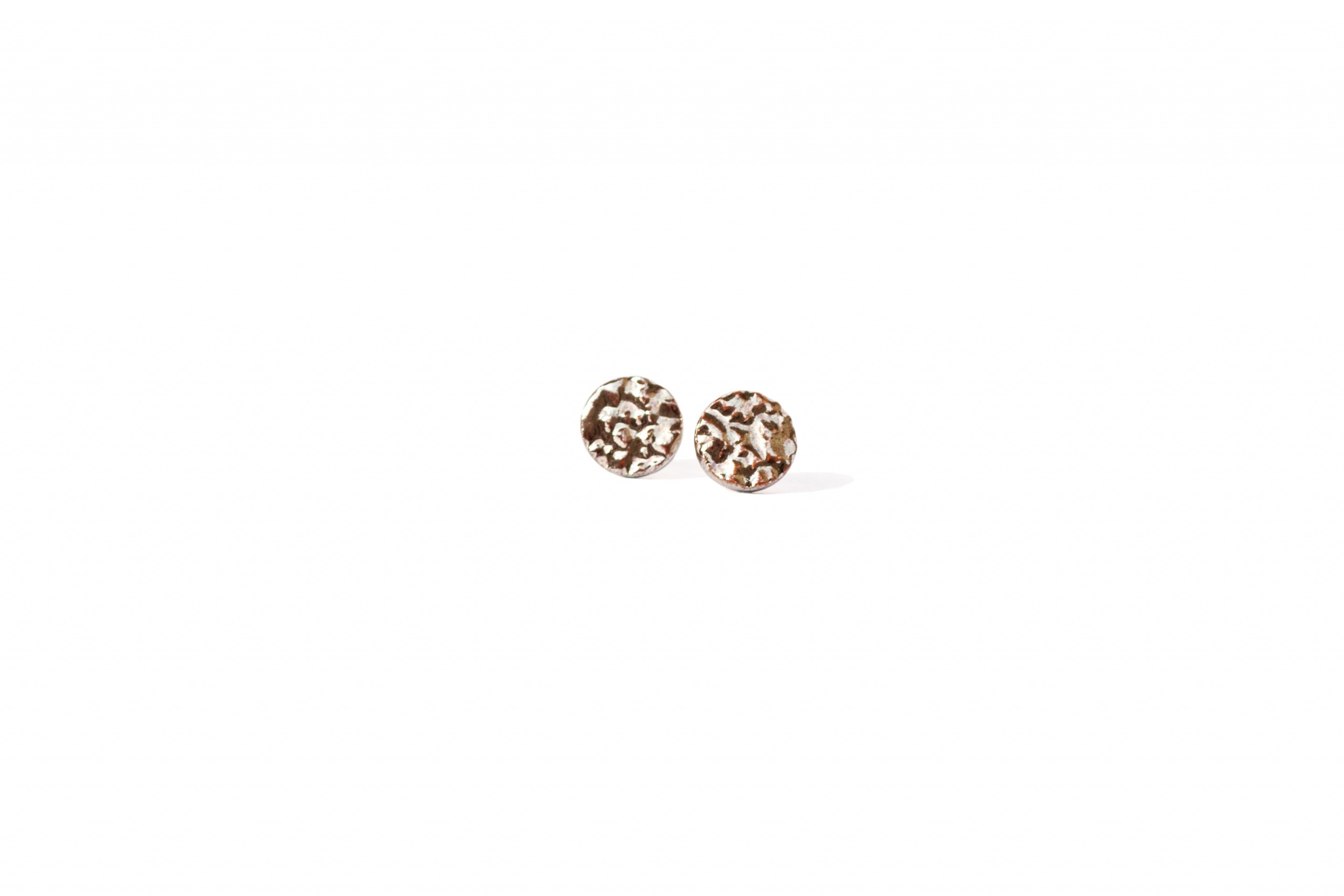 circle earrings with texture rocky small clayometry